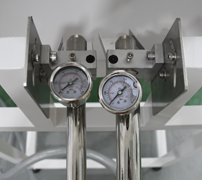 桌子上有钟表

AI 生成的内容可能不正确.